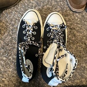 Leopard converse